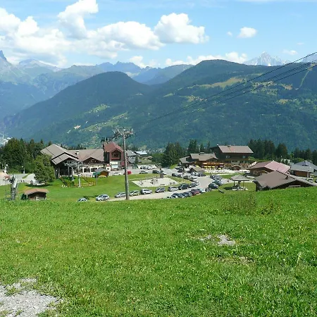T2+cabine Independante Au Depart Des Telecabines Saint-gervais/bettex/mont D'arbois *